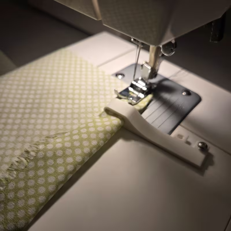 Home Improvement News - 1pc Heavy-Duty Sewing Machine Overlock Foot